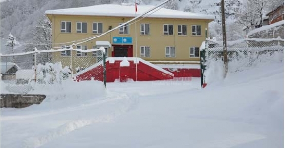 Hendek’te bu Mahallelerde Taşımalı Eğitimde Okullar tatil edildi