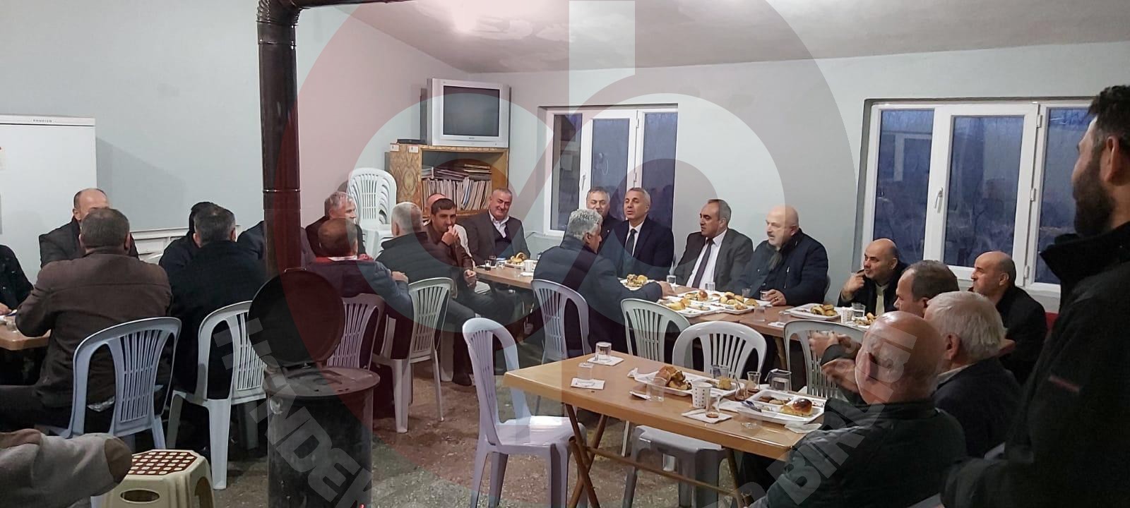 Çiftlik Muhtarı Akdeniz İlçe Protokolünü Ağırladı