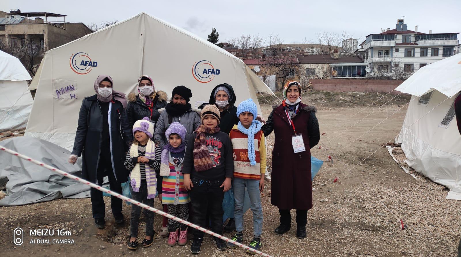 İlmek İlmek Sevgiler Elazığ'da Yürekleri Isıttı