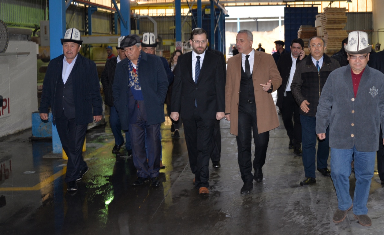 Kırgızistan Heyeti Hendek’e Hayran Kaldı