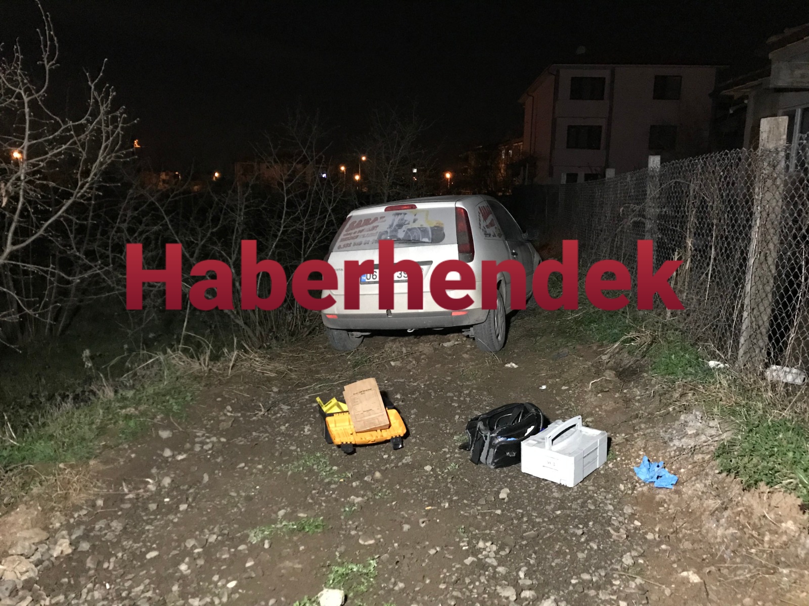 Hendek Polisi amansız takip sonucu hırsızı ve aracı yakaladı.