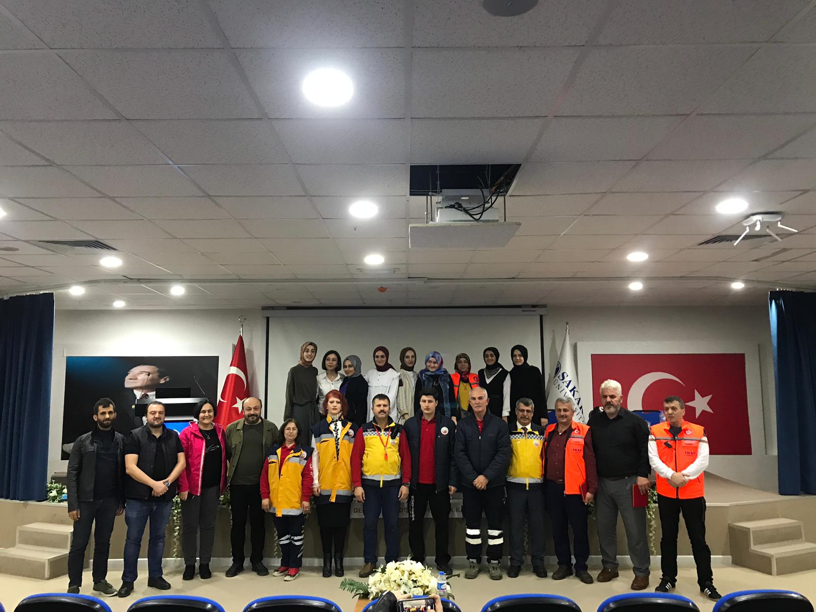 Üniversite Öğrencilerine Doğal Afet Bilinci Anlatıldı