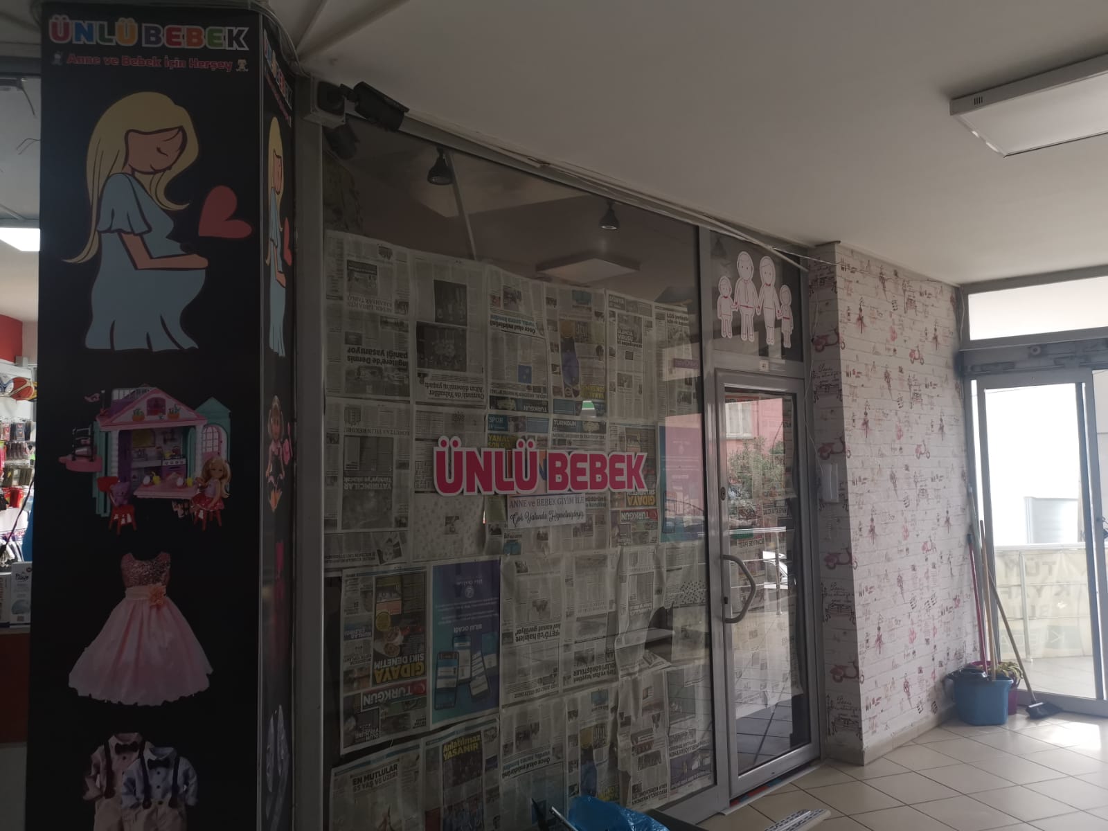 Ünlü Bebek Açılışını Beklemeye Aldı
