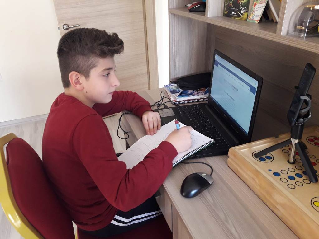 Şehit Mahmutbey'de Online LGS Denemesi