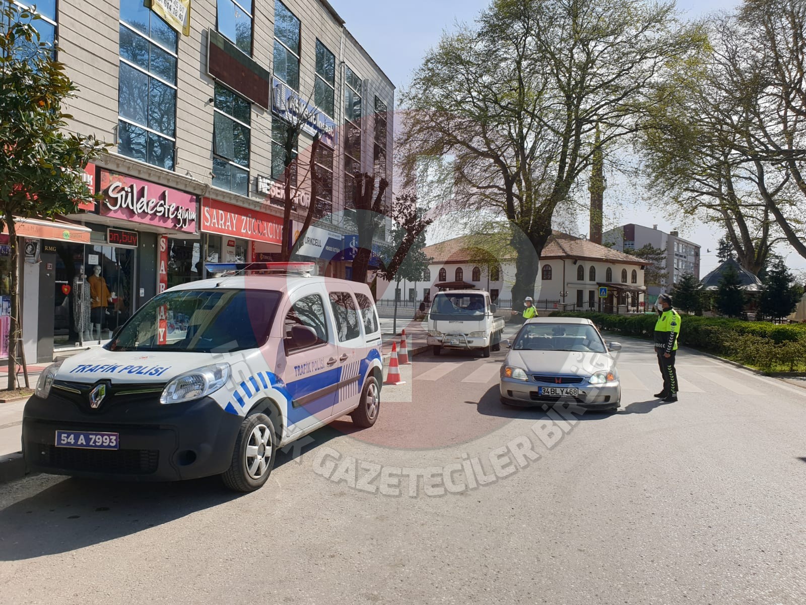 Emniyet ve Jandarma Yasağa Uymayanlara Cezayı Kesti