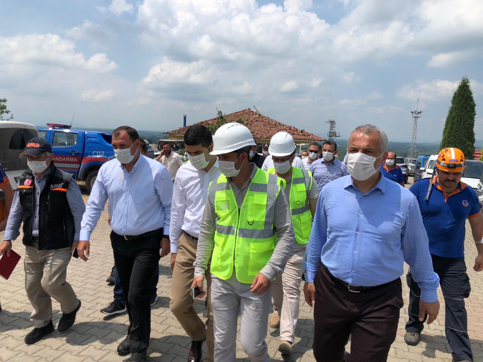 DEVLETİMİZ HENDEK İÇİN SEFERBER OLDU
