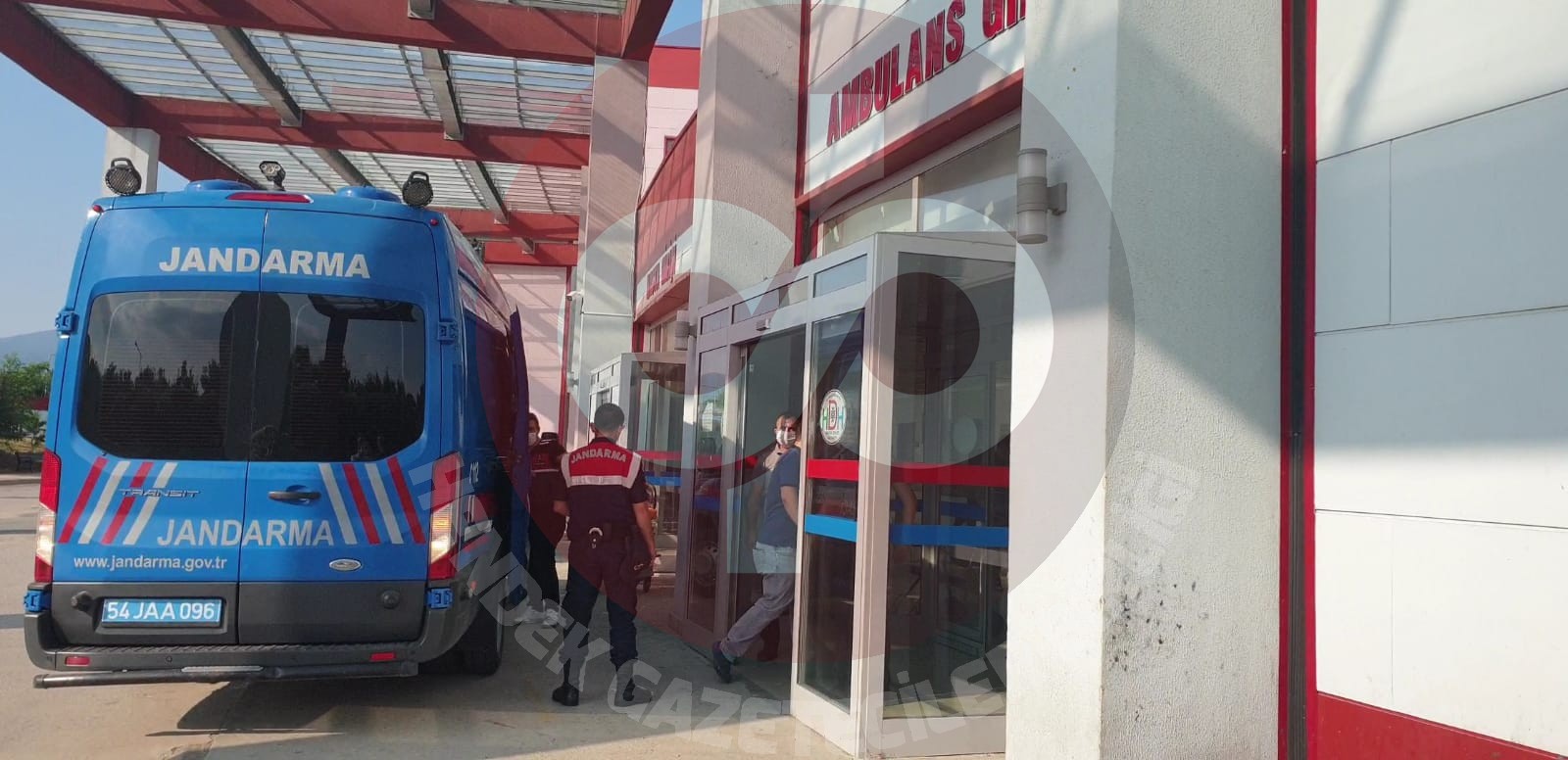 Patlama İle İlgili Üç Kişi Sağlık Kontrolünden Geçirildi