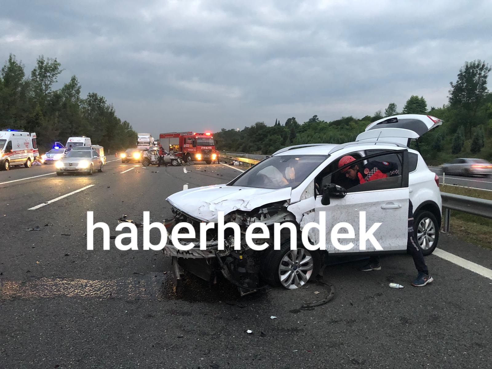 TEM’de feci kaza: 2 ölü 4 yaralı
