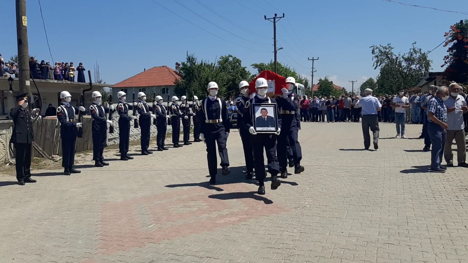 Uzman Onbaşı Dualarla Son Yolculuğuna Uğurlandı