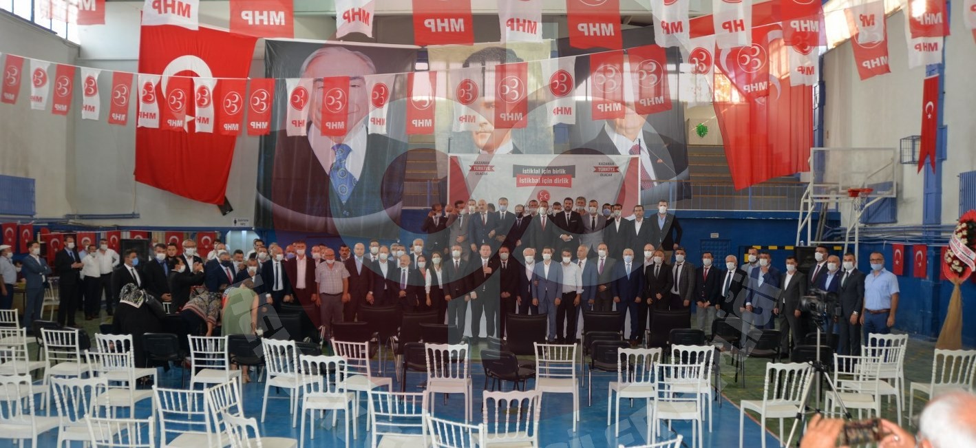 MHP Hendek'te İlçe Başkanı Namlı Güven Tazeledi