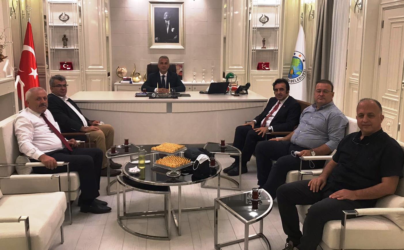 YÜKSEK YARGI VE AKADEMİSYENLER HENDEK’TE