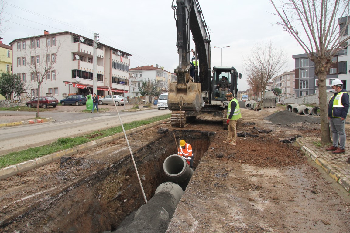 Hendek’in Alt Yapısı Hızla Sağlamlaşıyor