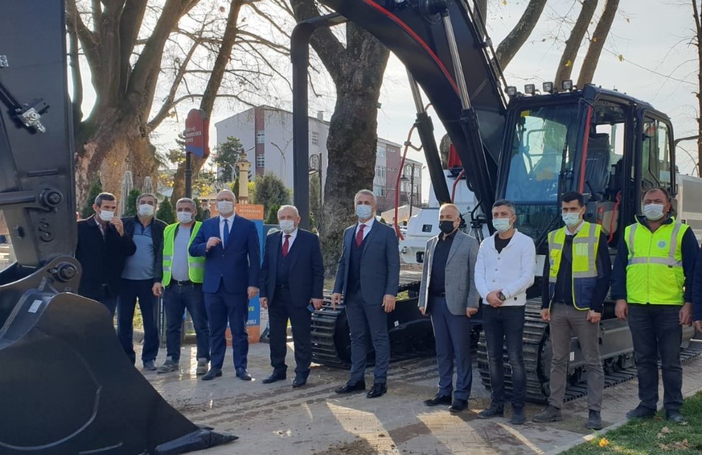 HENDEK BELEDİYESİ PALETLİ  EKSKAVATÖR SATIN ALDI