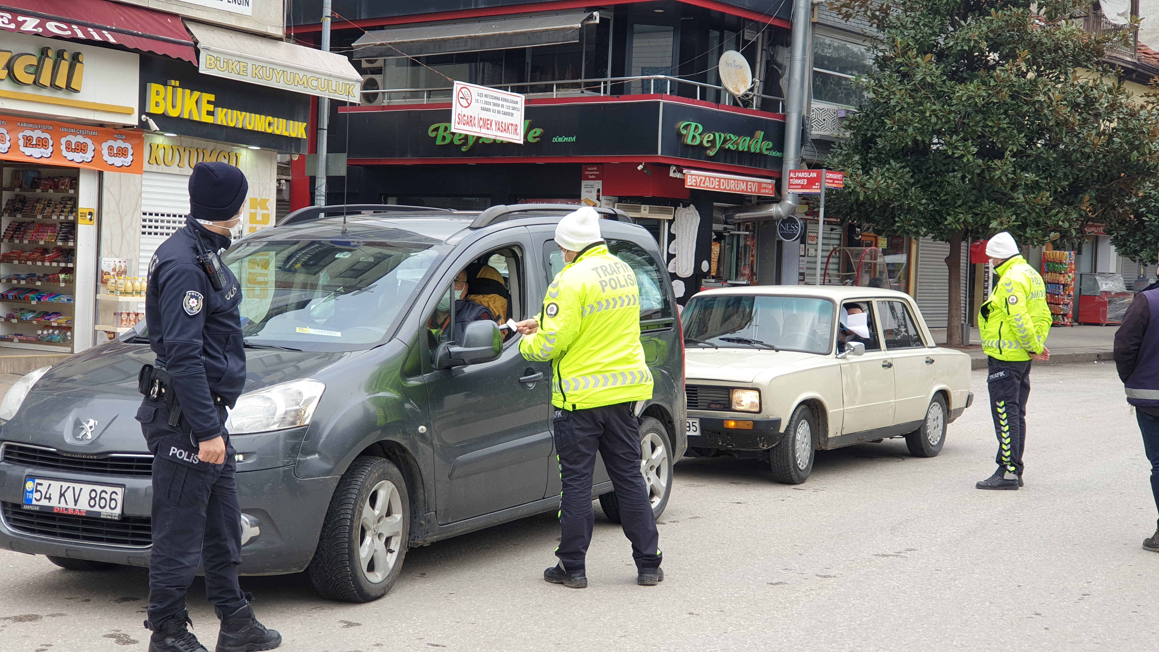 Emniyet’ten 32 kişi ve 5 işletmeye işlem