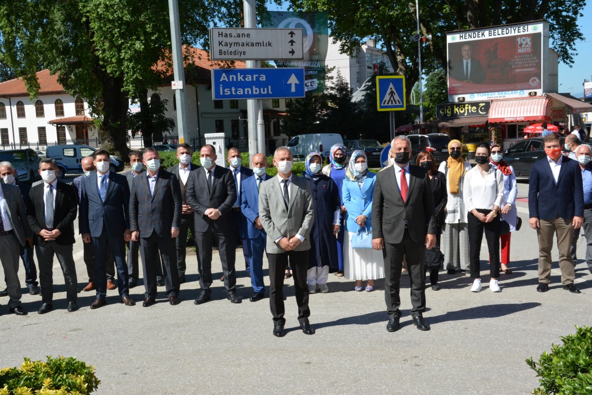 Hendek’te 19 Mayıs Törenle Kutlandı
