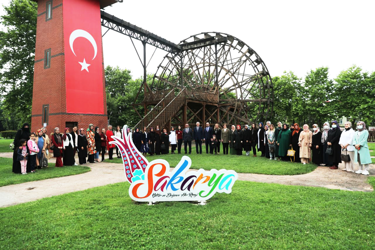 2023 Hedefi İçin Büyük Rol Üstlenen Kadınlarımıza İnancımız Tam