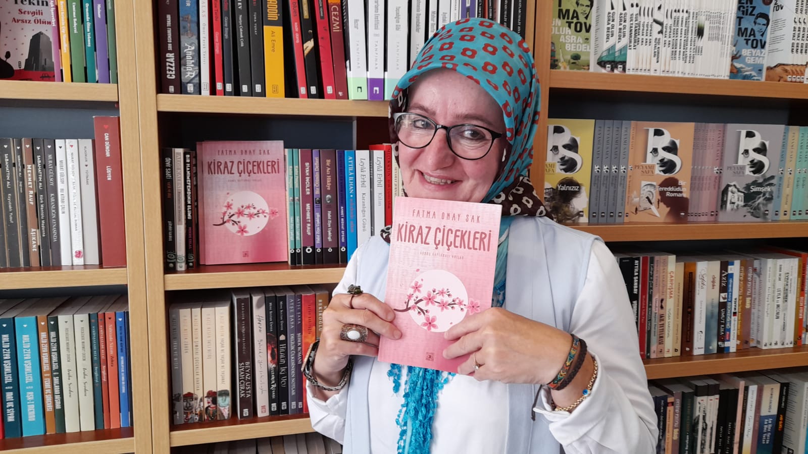Fatma Onay Sak’ın ilk kitabı çıktı: Kiraz çiçekleri