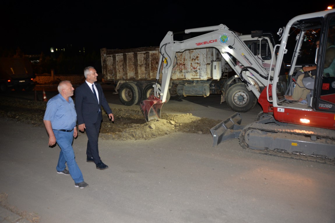 ALT YAPISI BİTEN SOKAKLARDA  ASFALT VE KALDIRIM ÇALIŞMASI