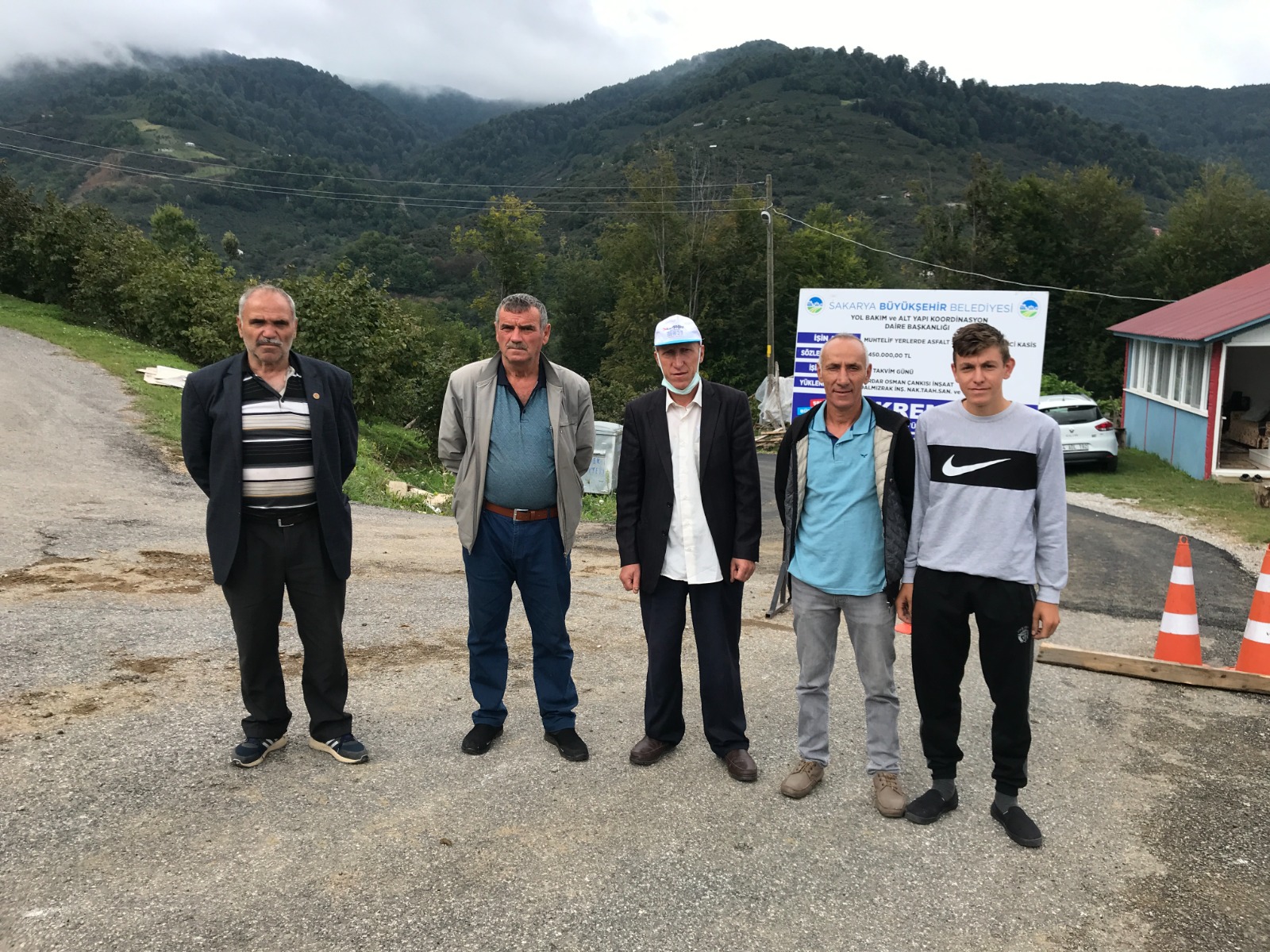 Okul Yollarının Asfaltlanmasını Talep Ettiler
