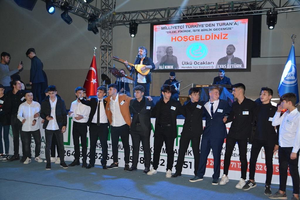 Ülkücüler Kınık ve Öztürk’le Coştu