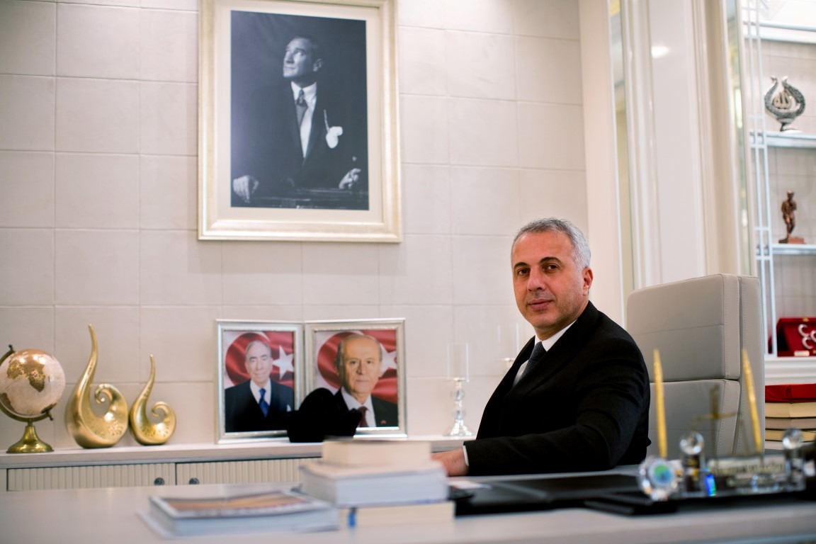 BÜYÜK ATATÜRK’Ü SAYGIYLA VE SEVGİYLE ANIYORUM