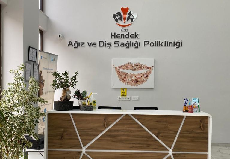 Hendek Ağız ve Diş sağlığı Polikliniğinden yeni yıl mesajı