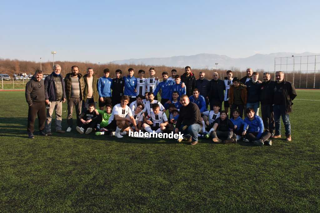 Hendek Gençlikspor 4-0 öndeyken maç tatil edildi