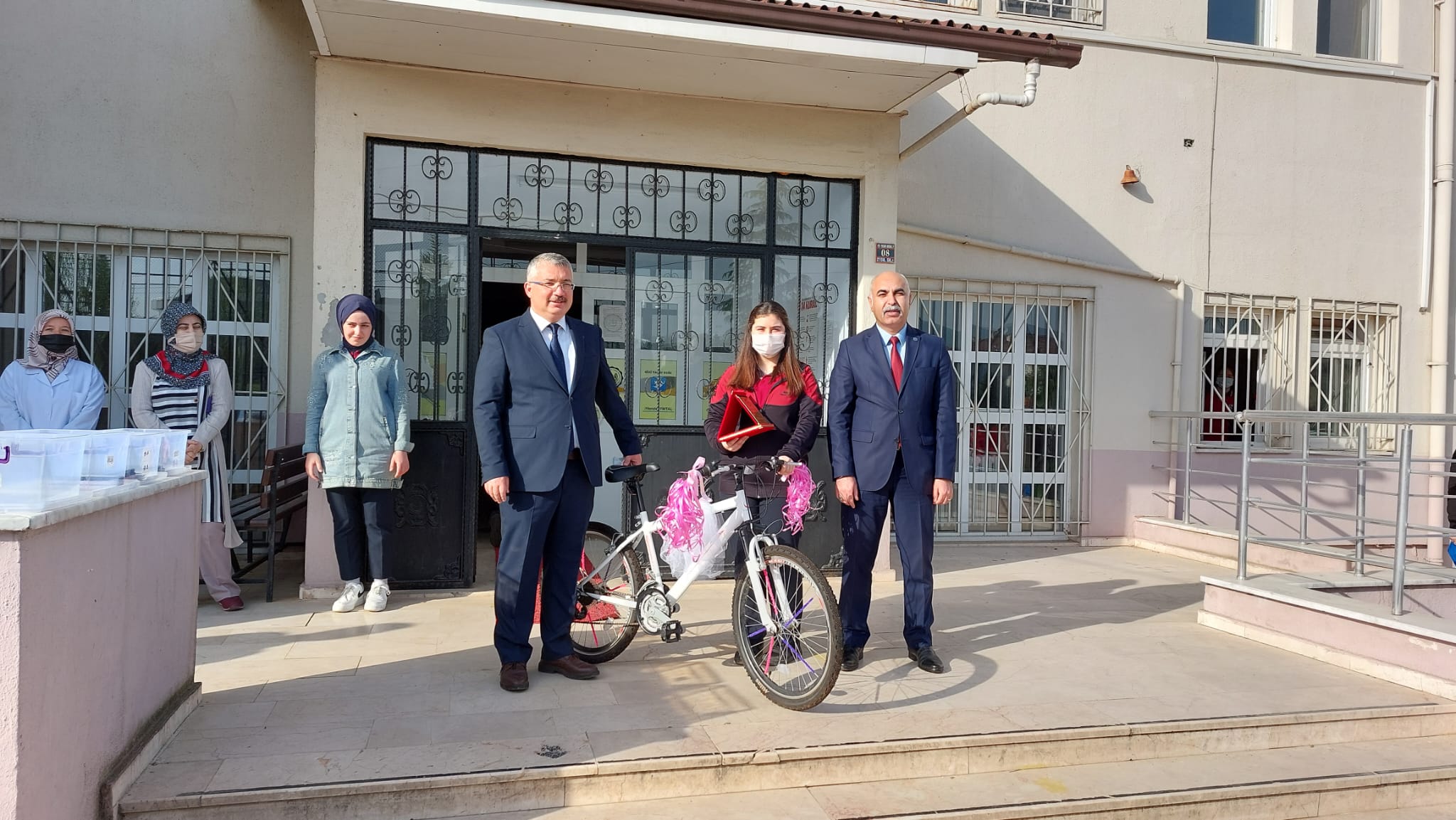 Türkiye Birincisi İlkmen Ödüllendirildi