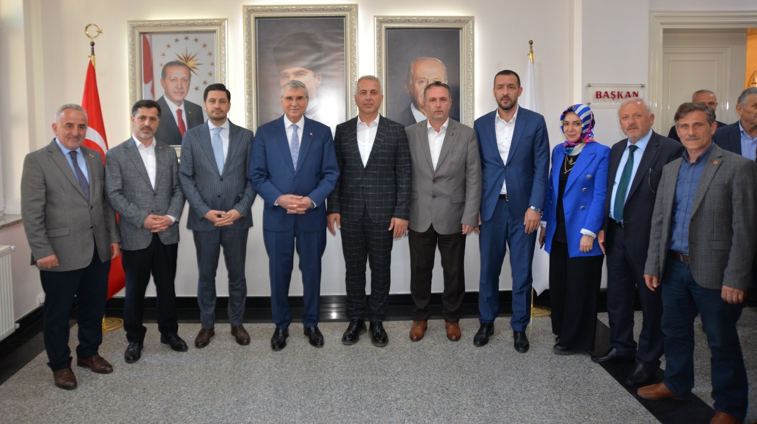 Başkan Yüce Hendek’te Müjdeyi Verdi
