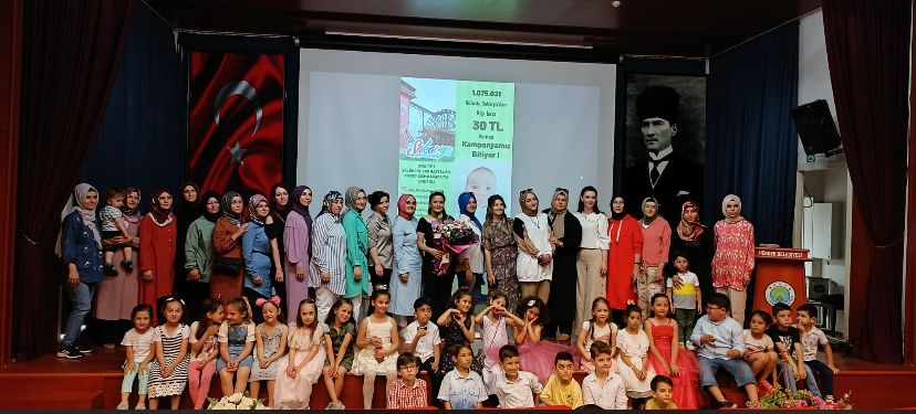Minikler, Fikret Bebek için Şiir Dinleti Programı Düzenledi