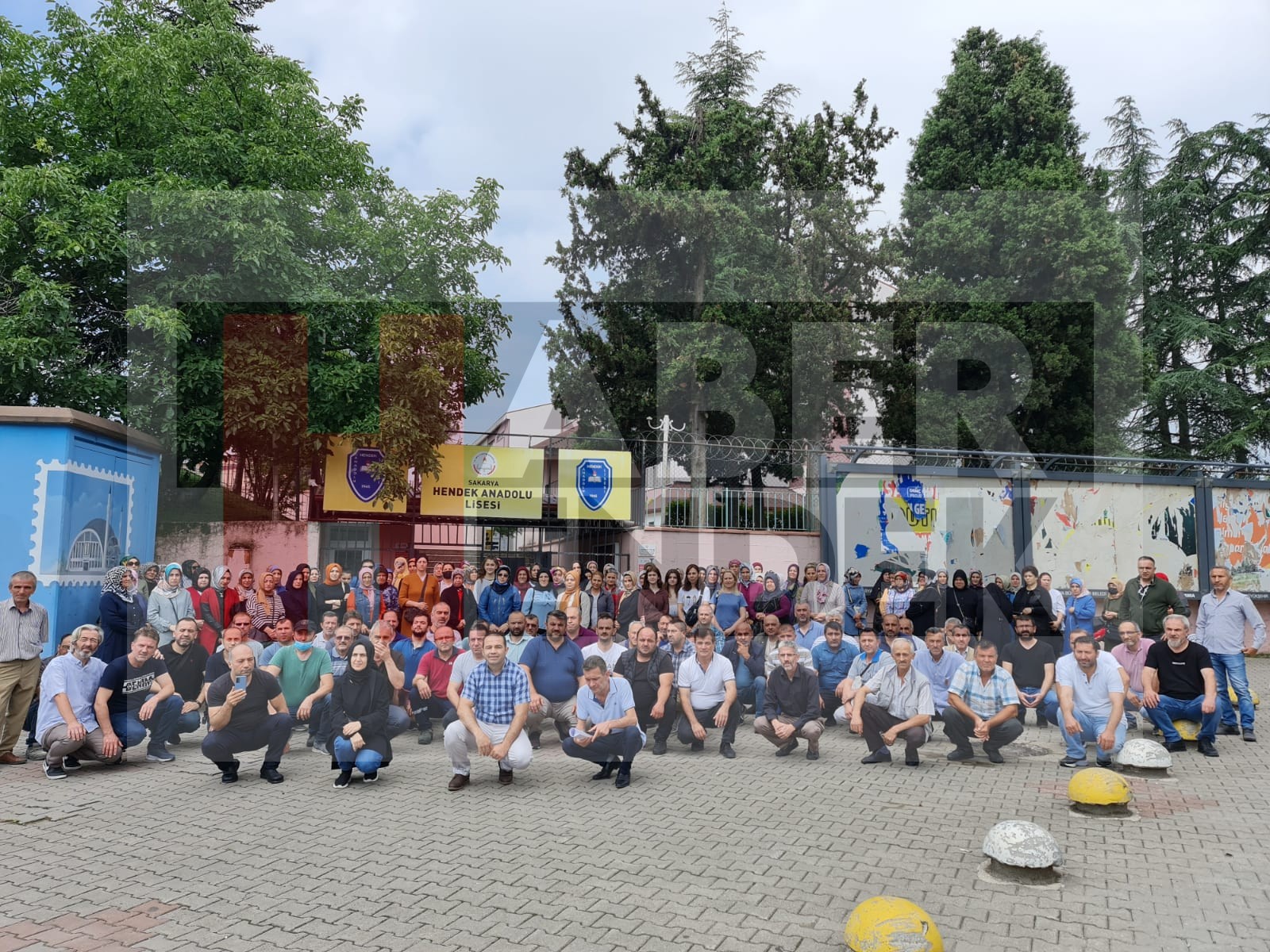 Veliler; Okul Yapılmadan Okulumuzun Yıkılmasını İstemiyoruz