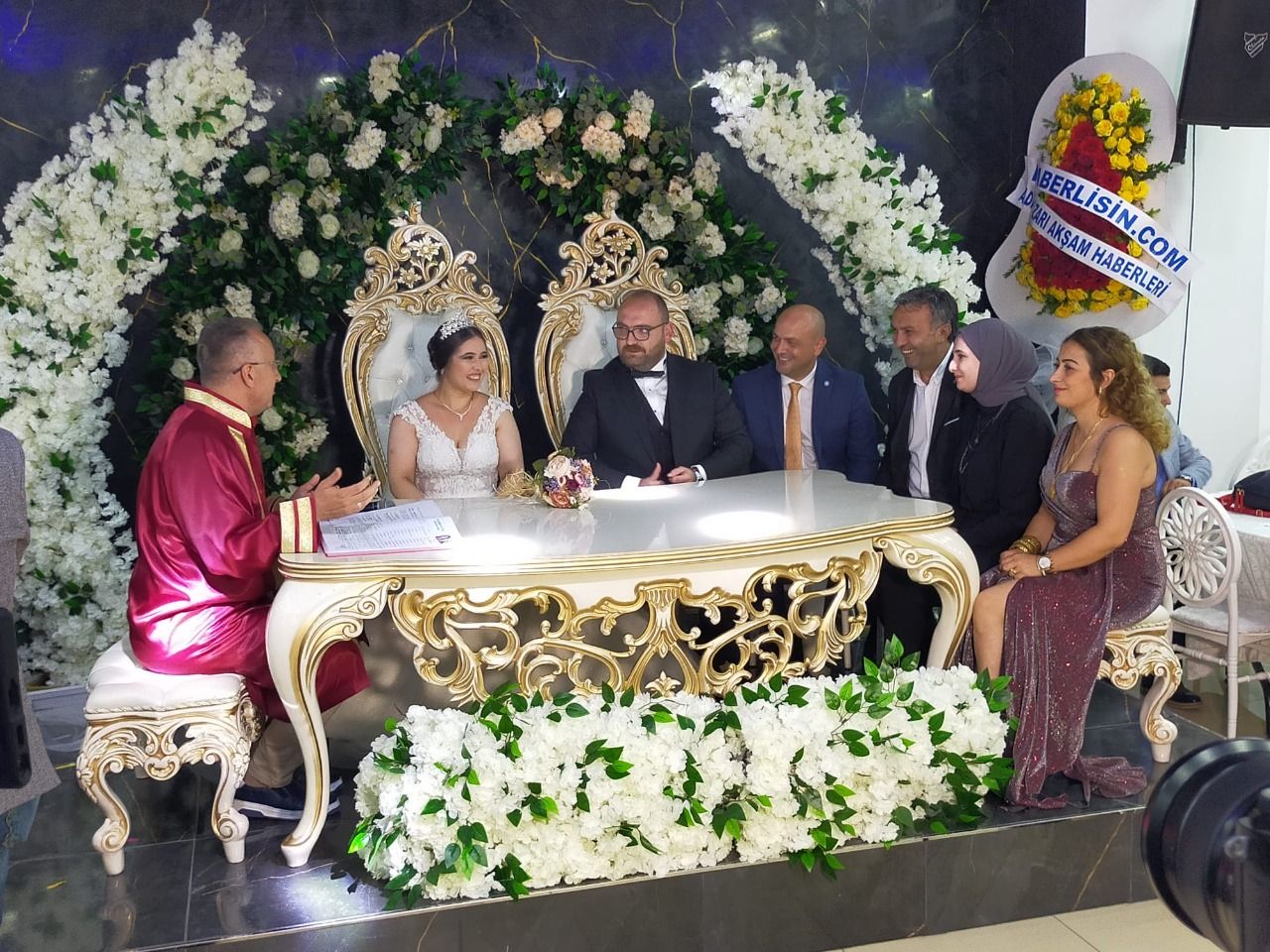 Kaan ile Gizem Mutluluğa evet dedi