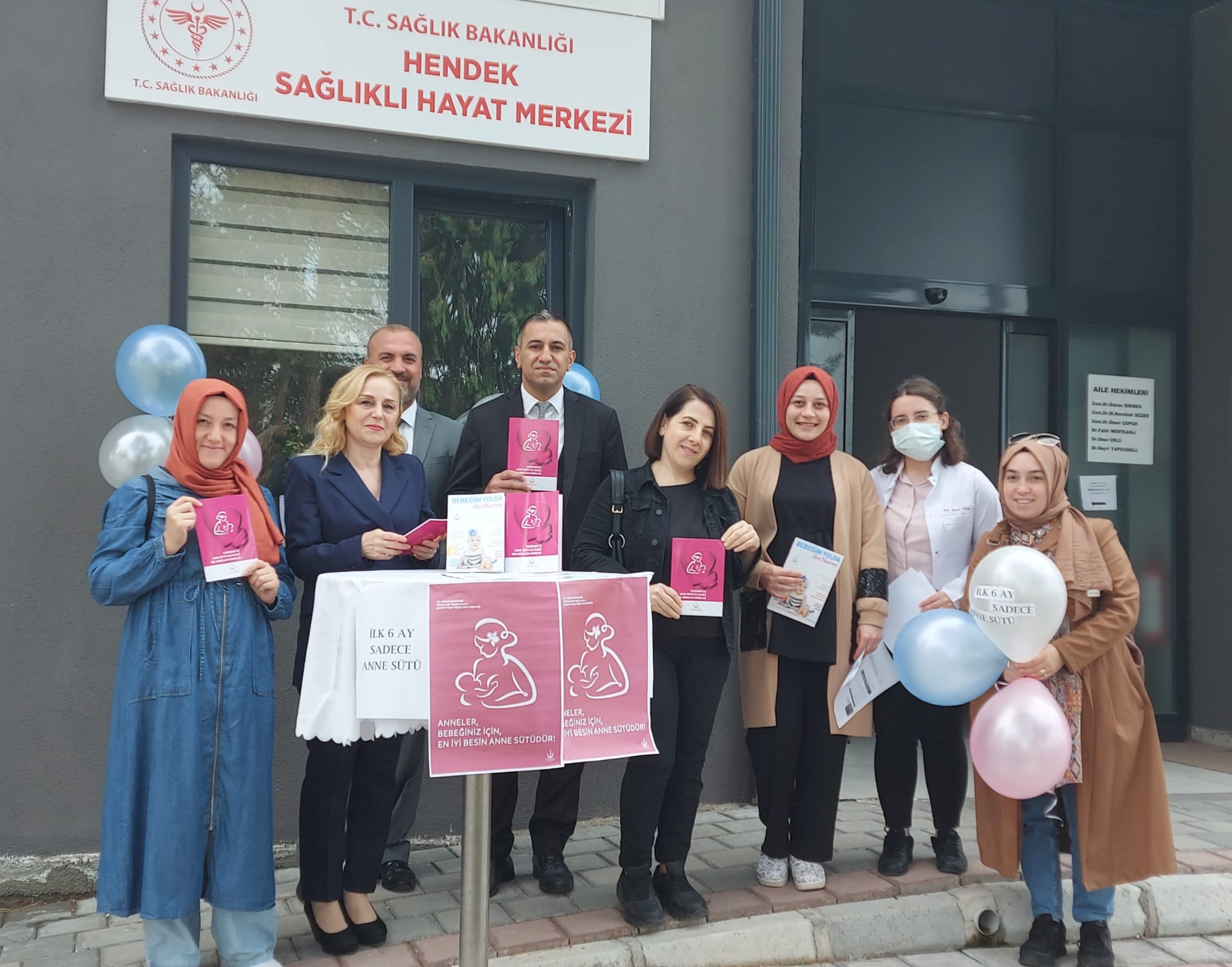 Bebeğinizi Anne Sütü Ve Sevginizle Büyütün