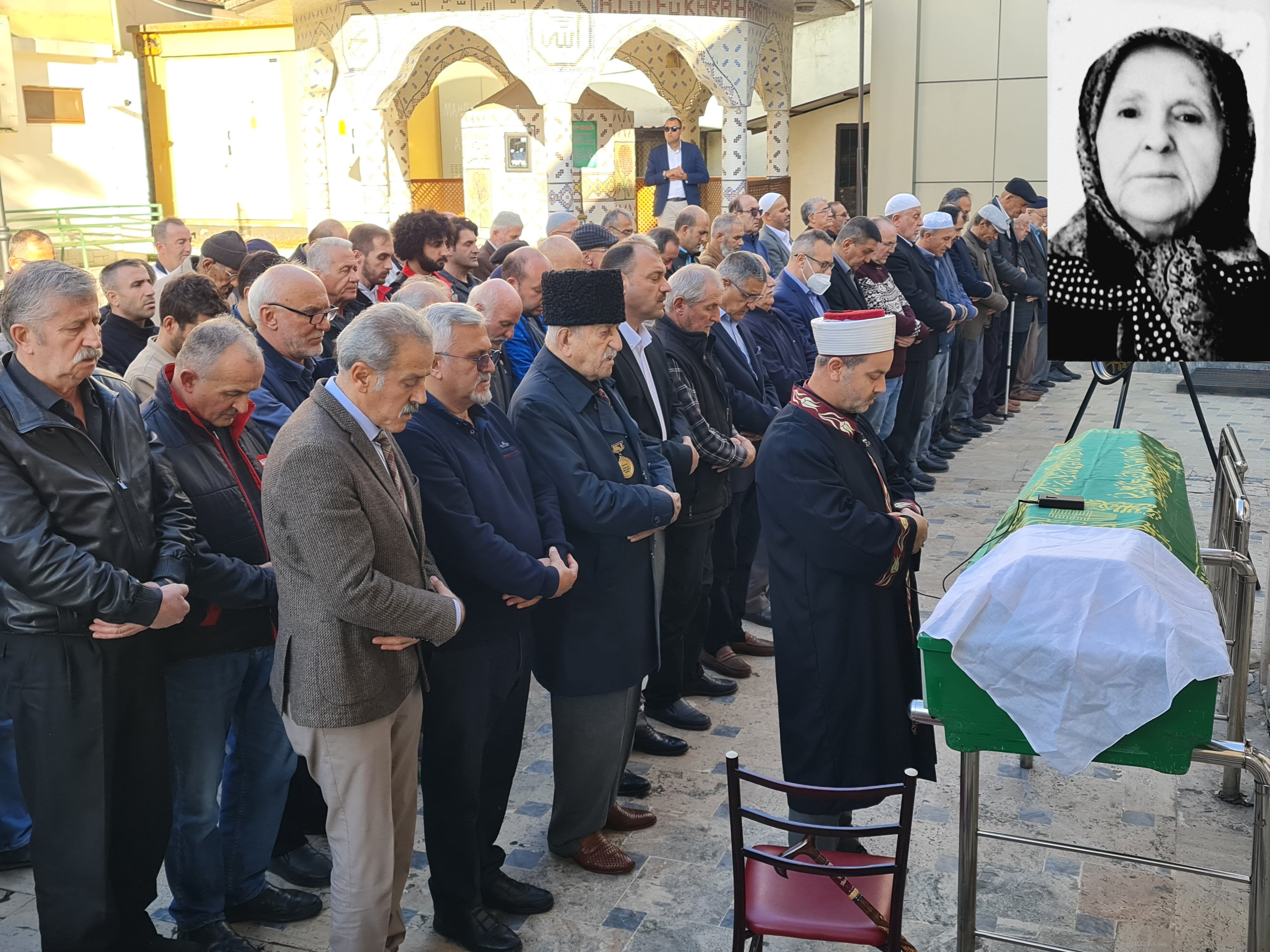 Şehit Polisin eşine Son görev