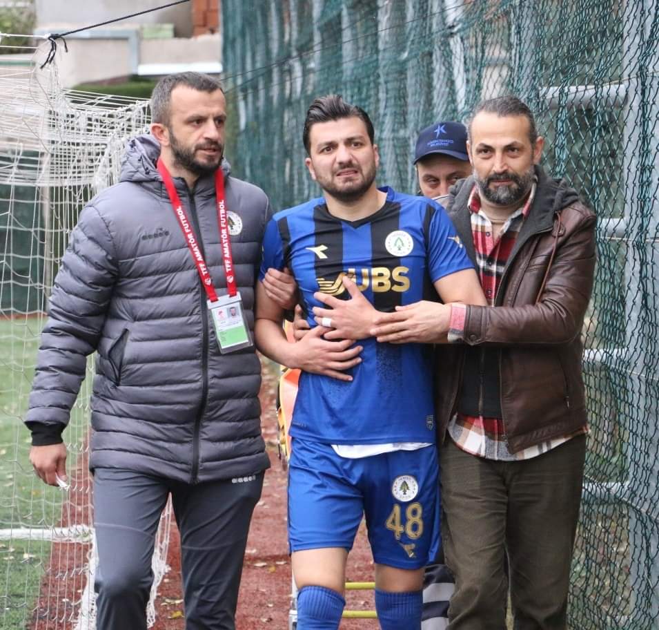 Maçta Kaburgaları Kırıldı