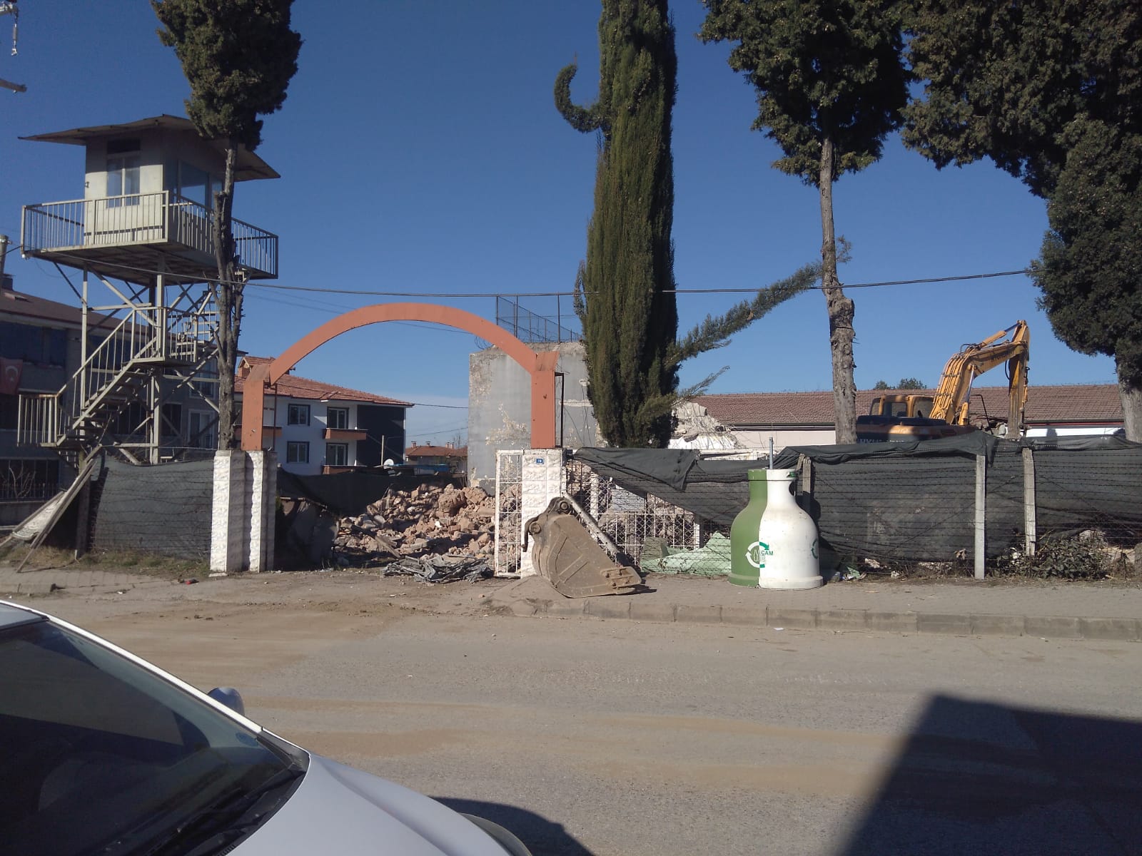 Yıkılan Cezaevinin yerinde Çiçekler Açacak