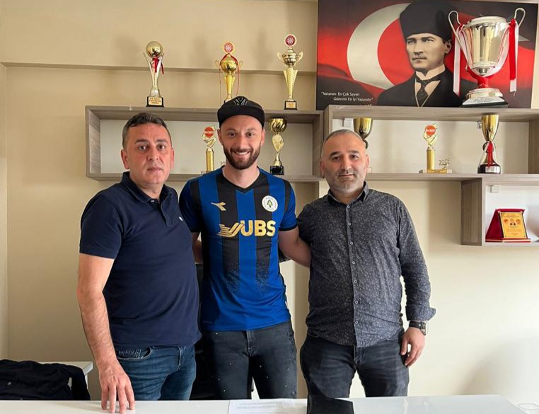 Yıldız kaleci Hendekspor’a imzayı attı